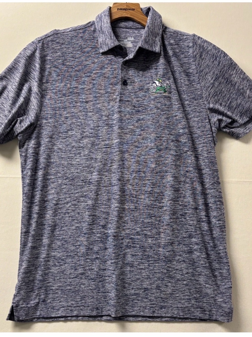 Notre Dame Fighting Irish Polo Men's LARGE Under Armour Heatgear Loose Gray